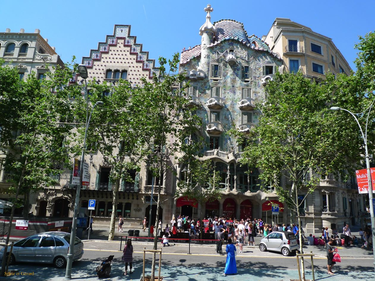 122 Barcelone L'Eixample La Manzana de la Discordia (Gaudi)