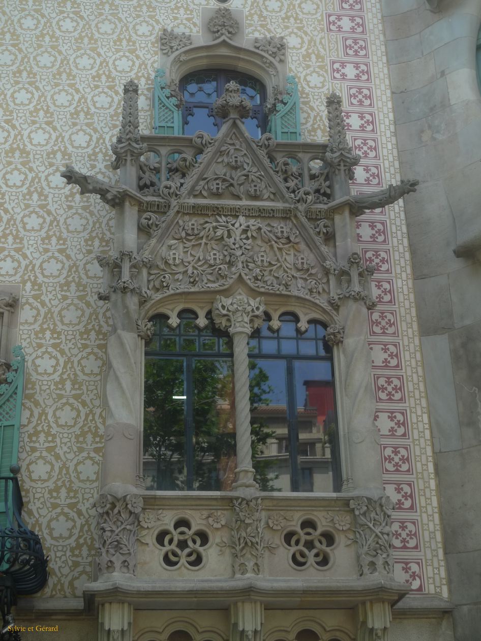 128 Barcelone L'Eixample La Manzana de la Discordia - La Casa Amatller