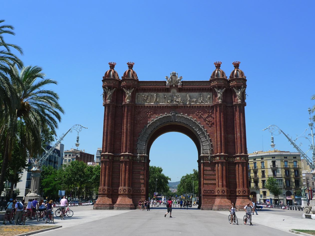 134 Barcelone San Pere l'Arc de triomphe