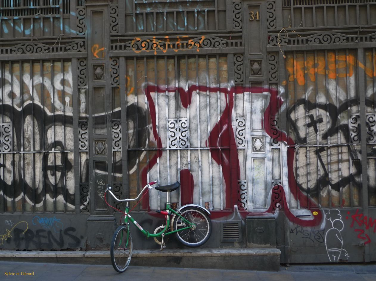 019 Barcelone Barri Gotic tags