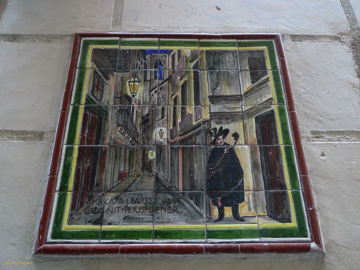 028 Barcelone Barri Gotic au hasard des rues carrer Petritxol