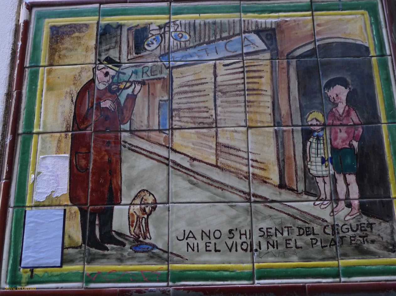 029 Barcelone Barri Gotic au hasard des rues carrer Petritxol