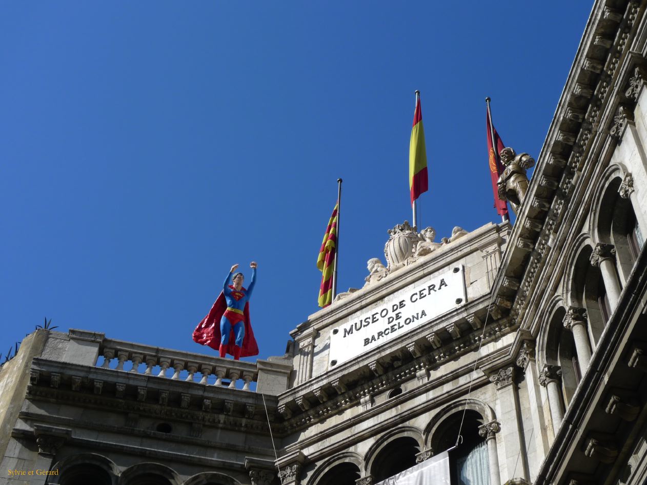 047 Barcelone Barri Gotic au hasard des rues - musée de cire
