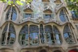 123 Barcelone L'Eixample La Manzana de la Discordia - la Casa Batlo réalisée en 1906 par Gaudi