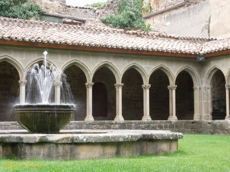 M 001 Abbaye de St Hilaire