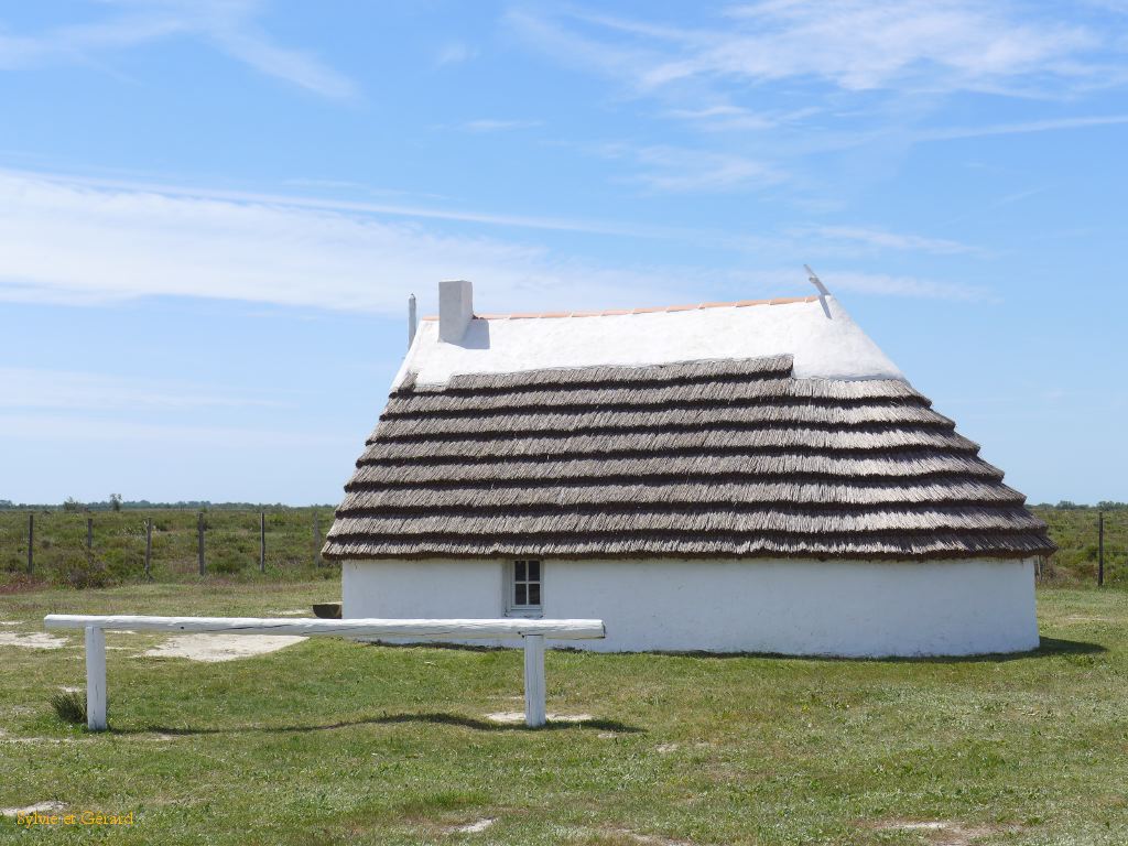 Mas de Pont de Rousty 01