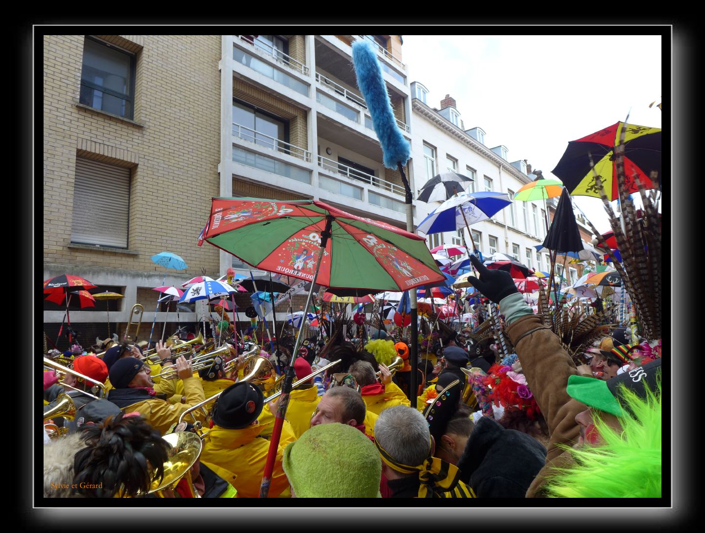 Dunkerque Centre Ville 32 la clique dans le chahut 