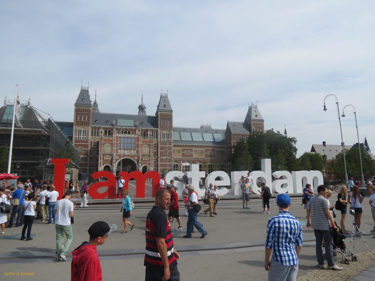 145 I am Amsterdam