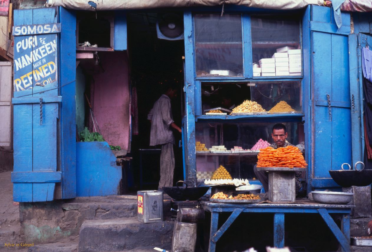 A 17 Ladhak Leh commerce Ladhak Inde 1995-022