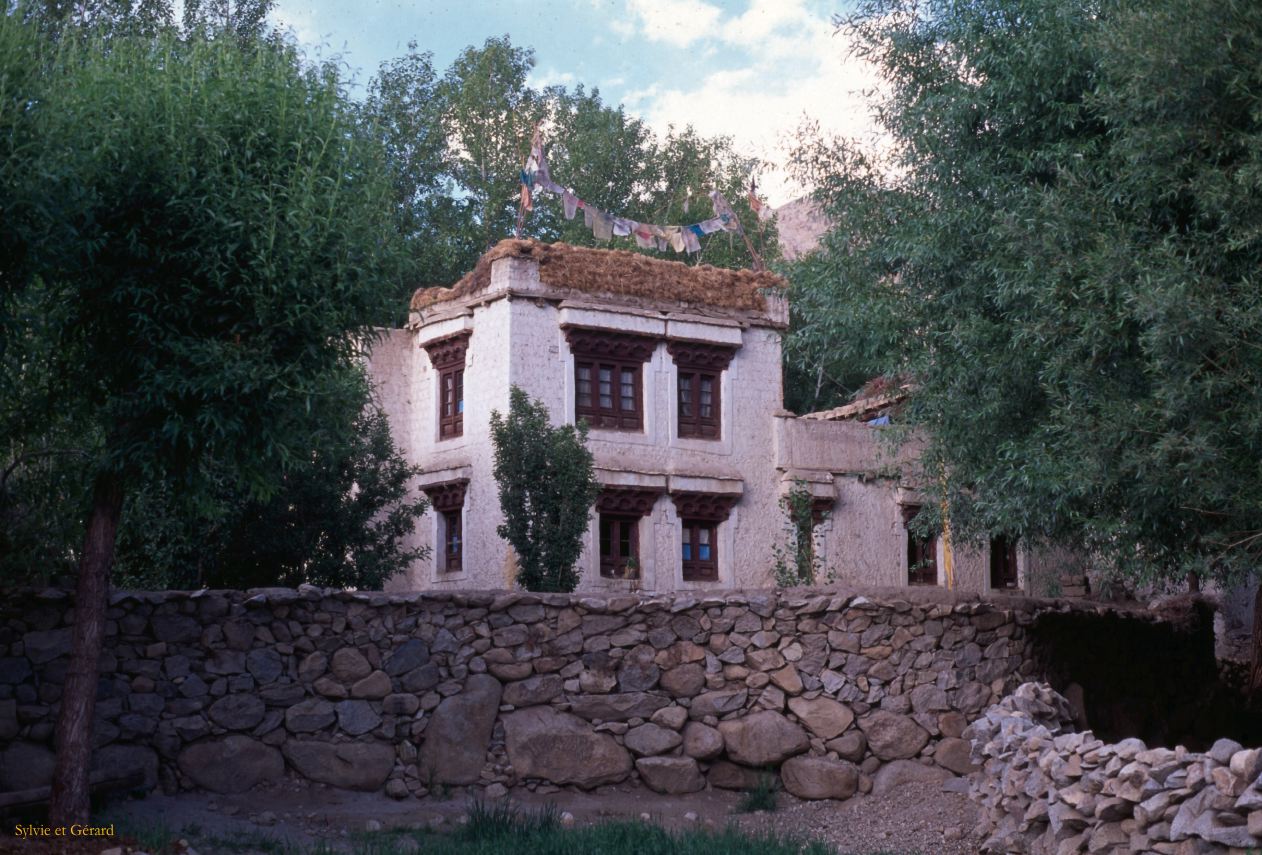 A 30 Ladhak Leh Ladhak Inde 1995-035