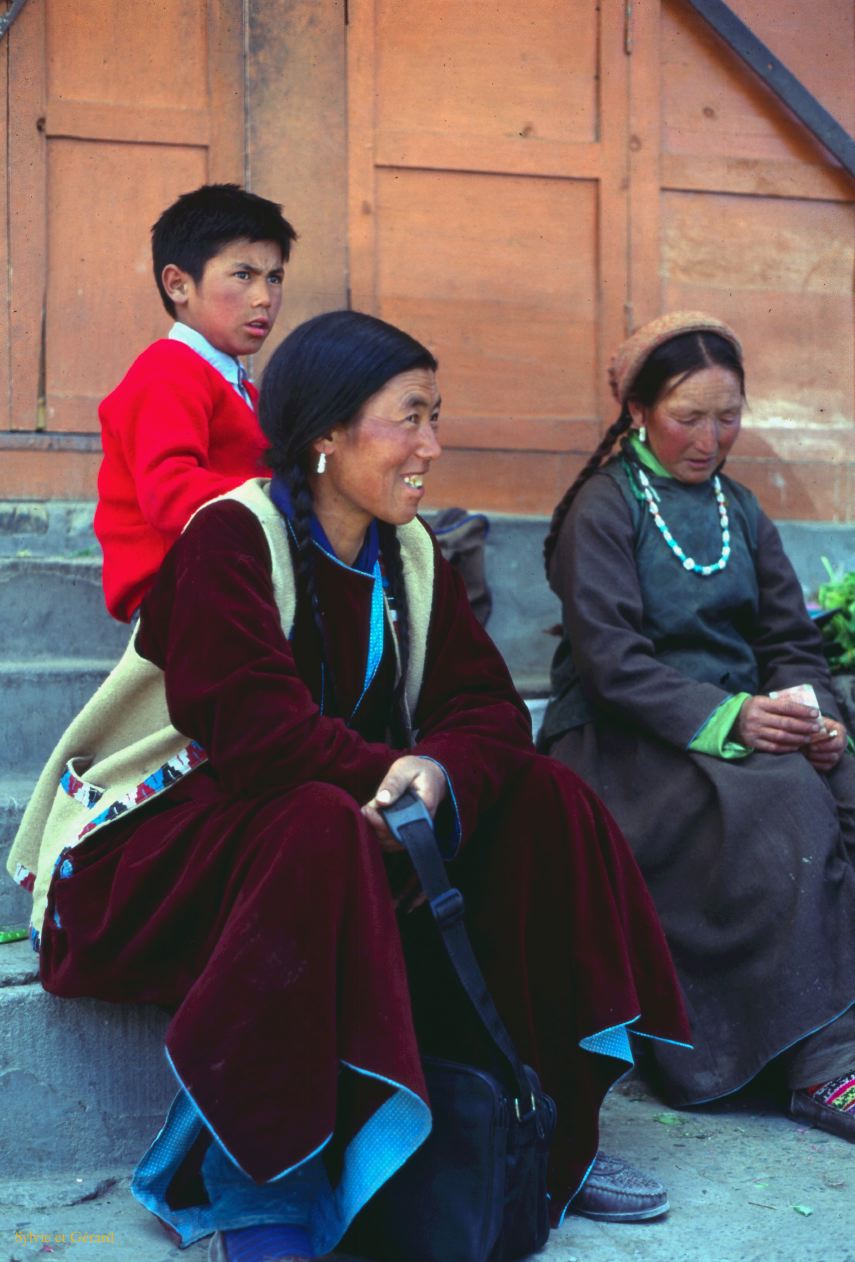 A 08 Ladhak Leh au marché Ladhak Inde 1995-017