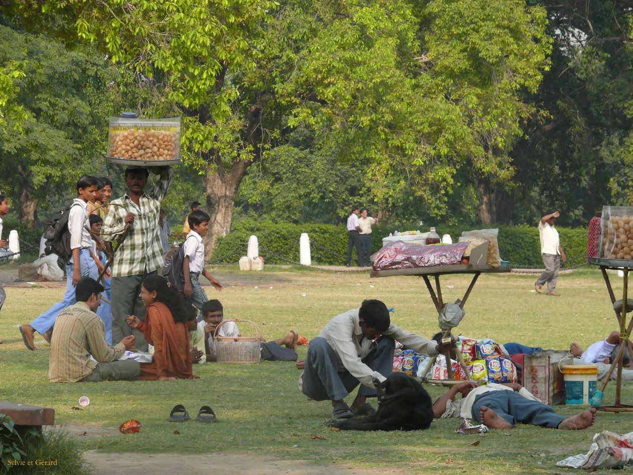 B Delhi Indian Gate 2