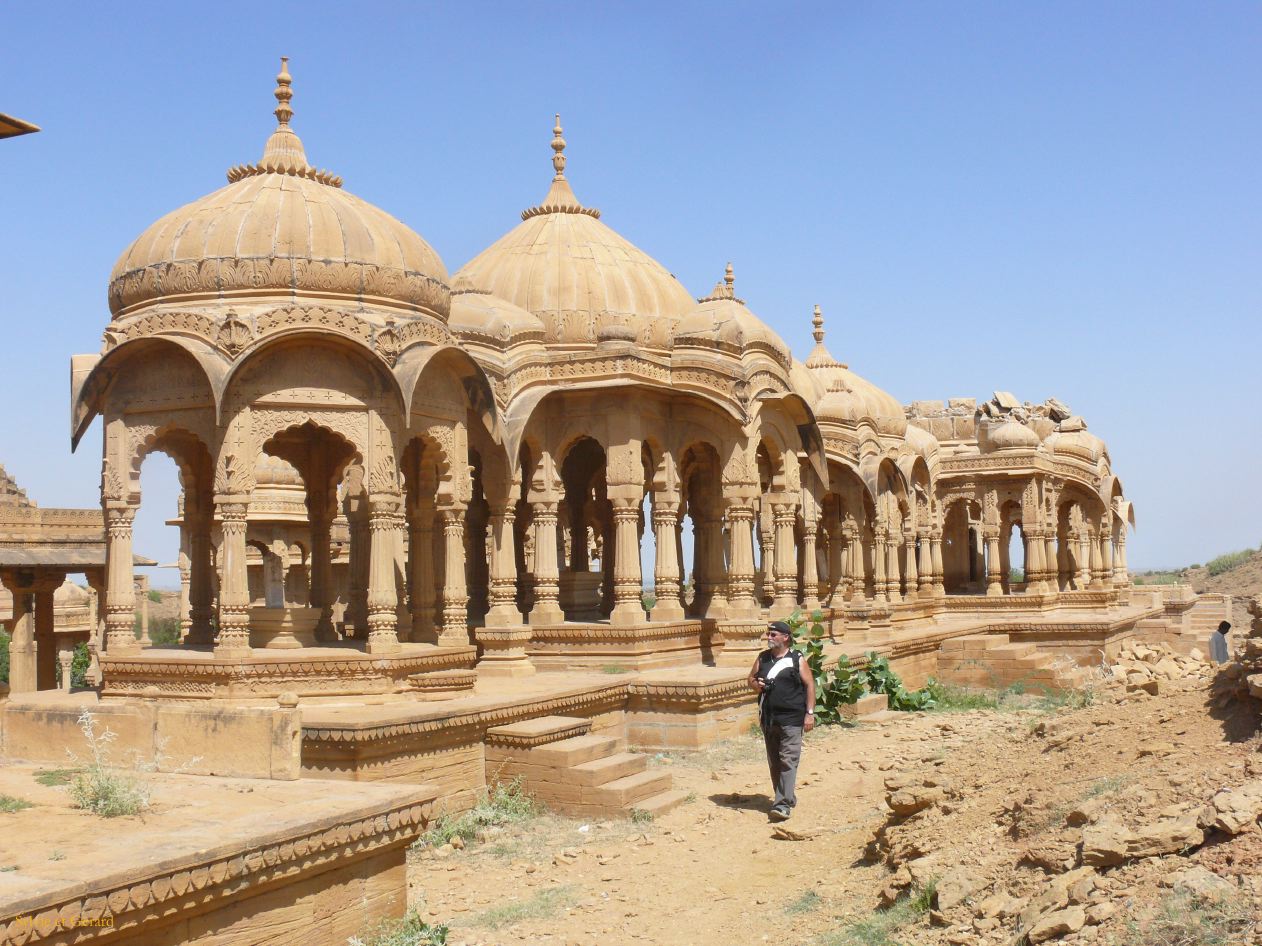 F Jaisalmer les Cénotaphes Bada Bagh 1