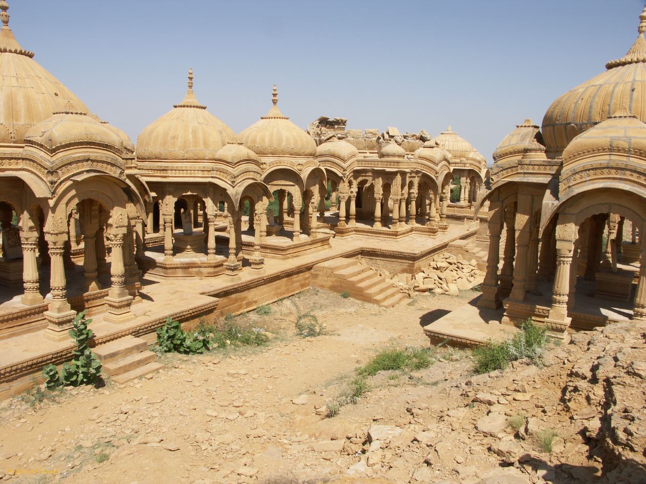 F Jaisalmer les Cénotaphes Bada Bagh 2