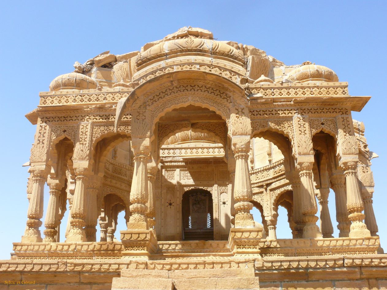F Jaisalmer les Cénotaphes Bada Bagh 7