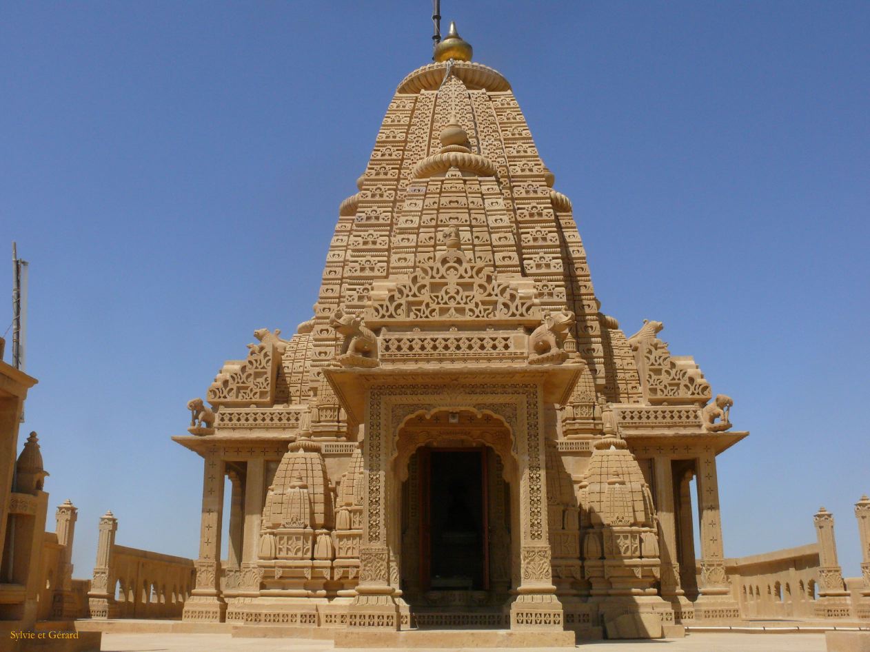 F Jaisalmer Temple Jain Amar Sagar 4