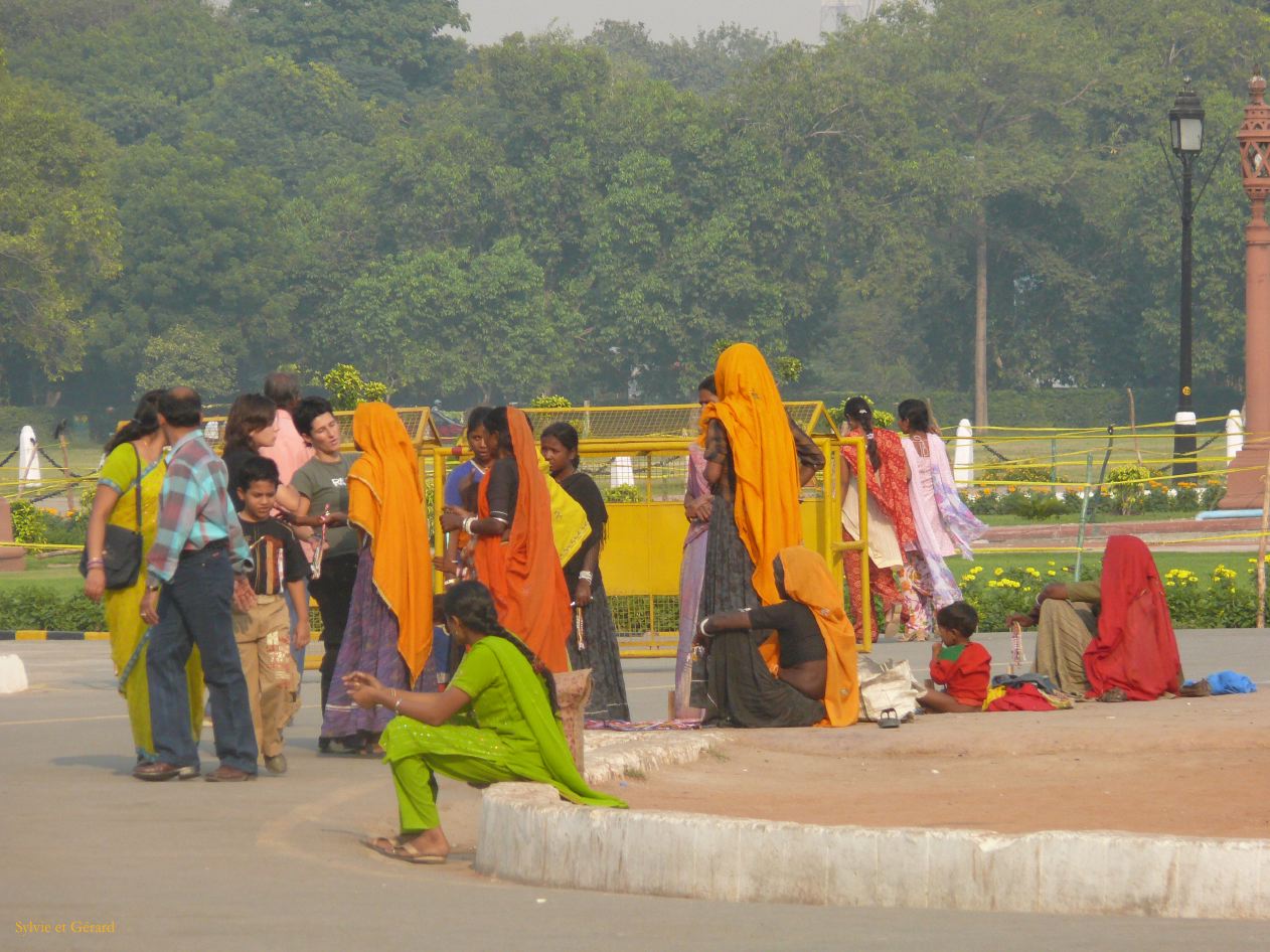 B Delhi Indian Gate 10