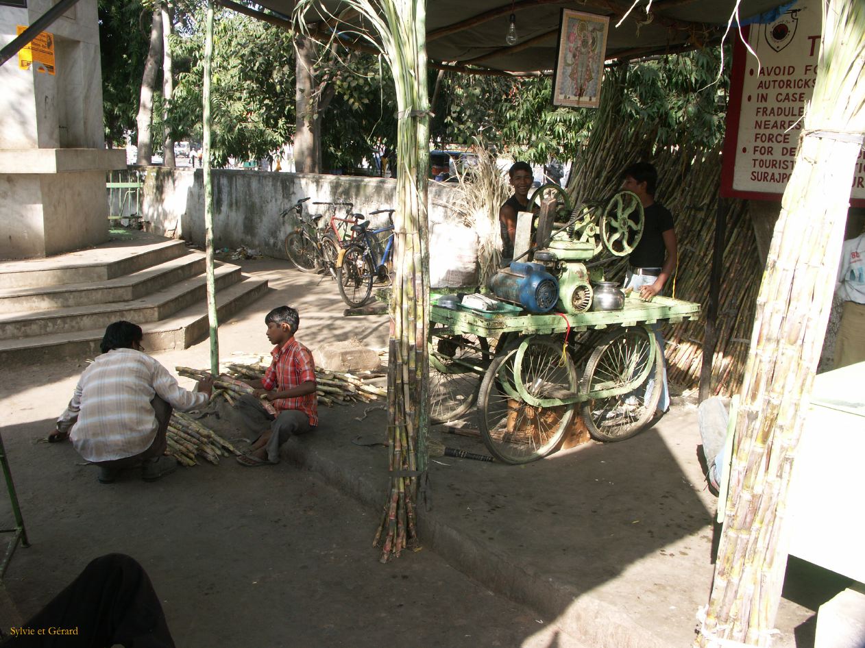 H Udaipur Station de bus 6