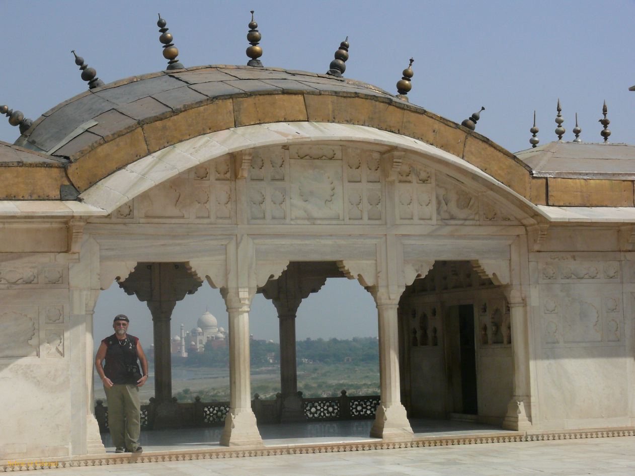 K AGRA 42 Fort Rouge