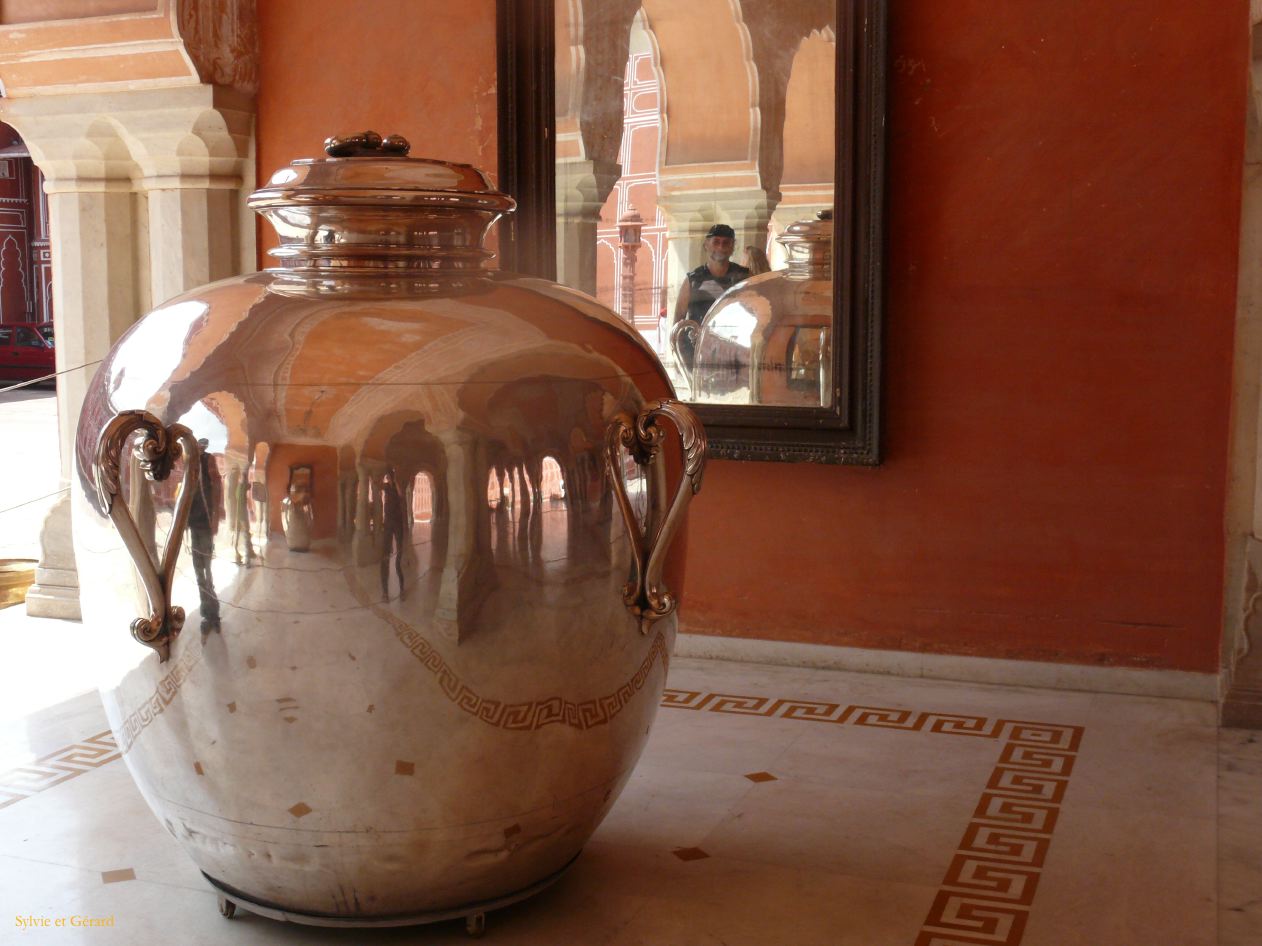 C Jaipur City Palace 2
