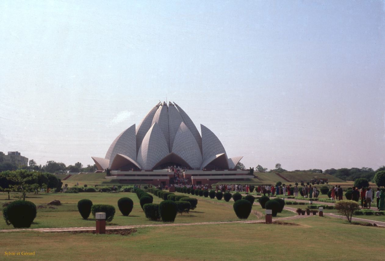 25 Dehli temple du Lotus Inde-1991-025
