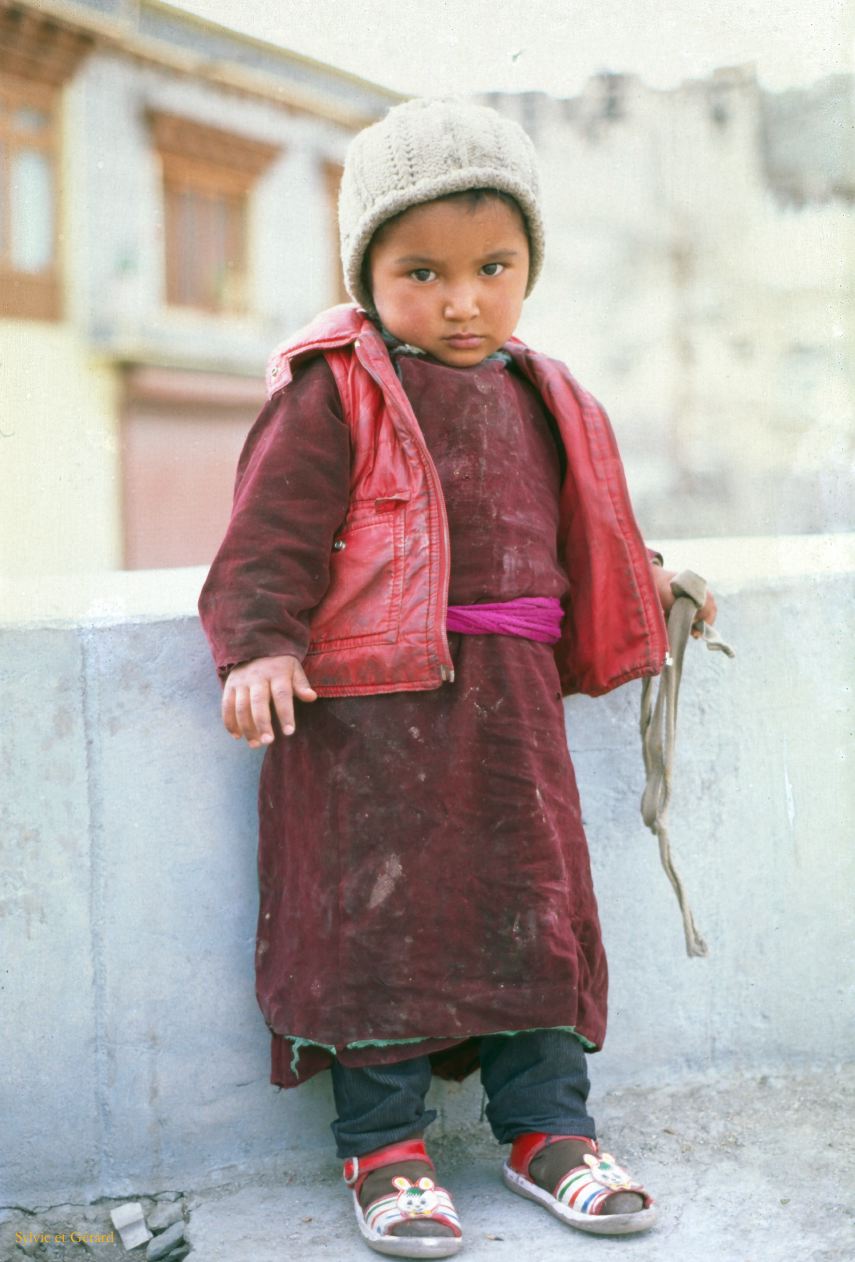 52 Leh petit garçon Ladhak Inde-1991-050