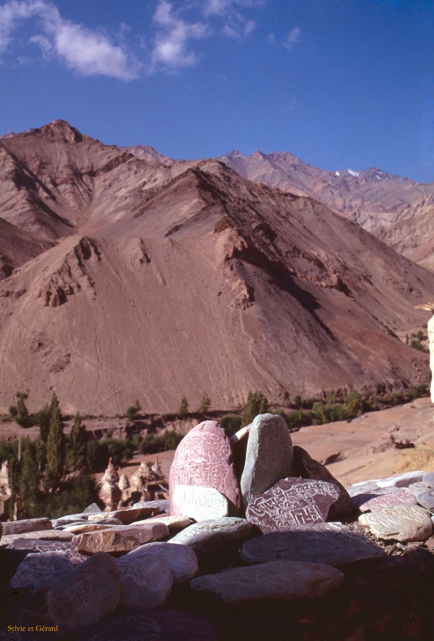 97 Lamayuru mur de prières Ladhak Inde-1991-095