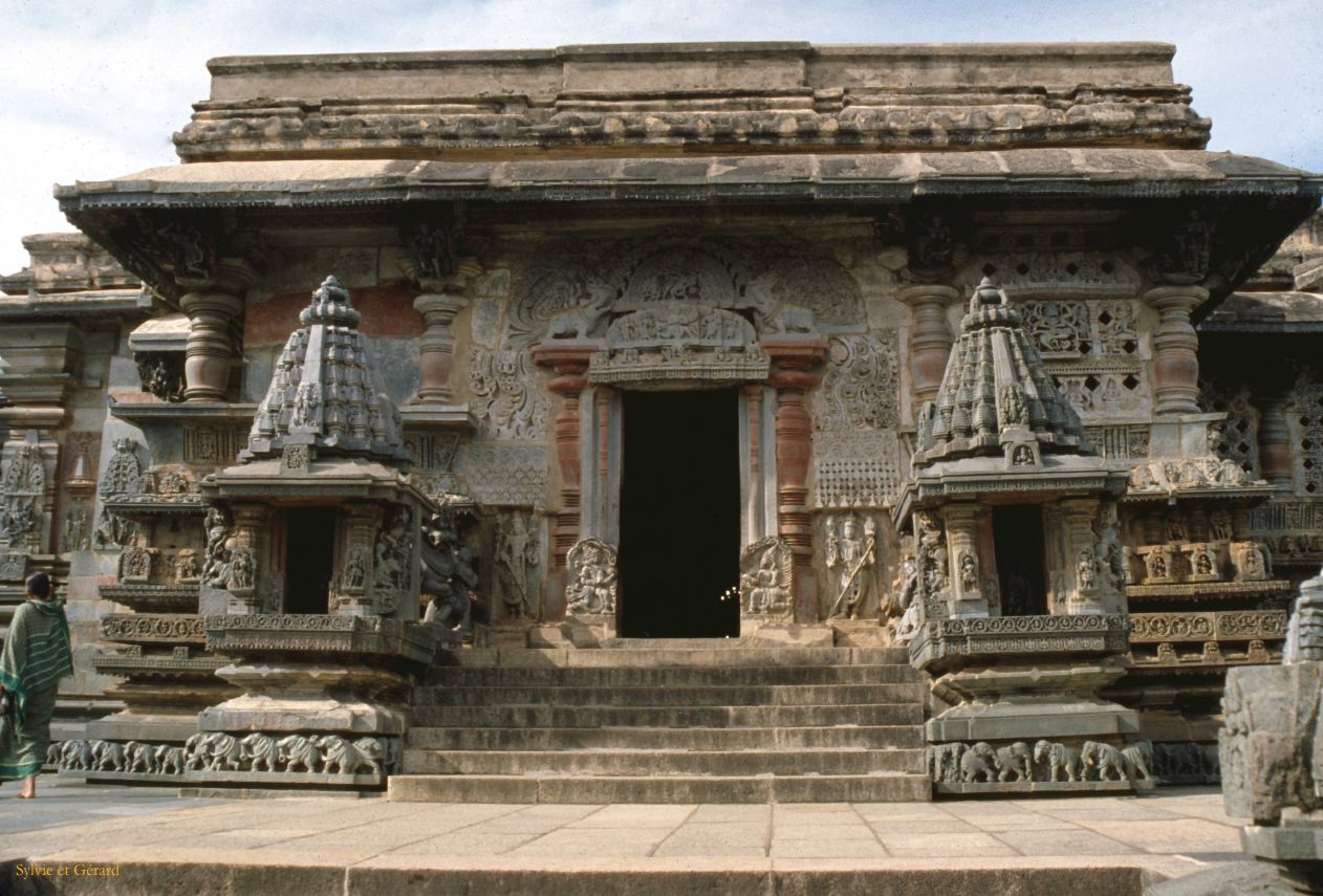 13 Somnathpur temple Keshava Karnataka Inde 1983-050