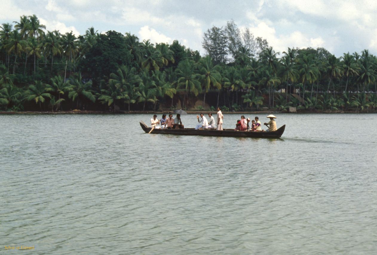 06  Quilon back waters Kerala  1983-071
