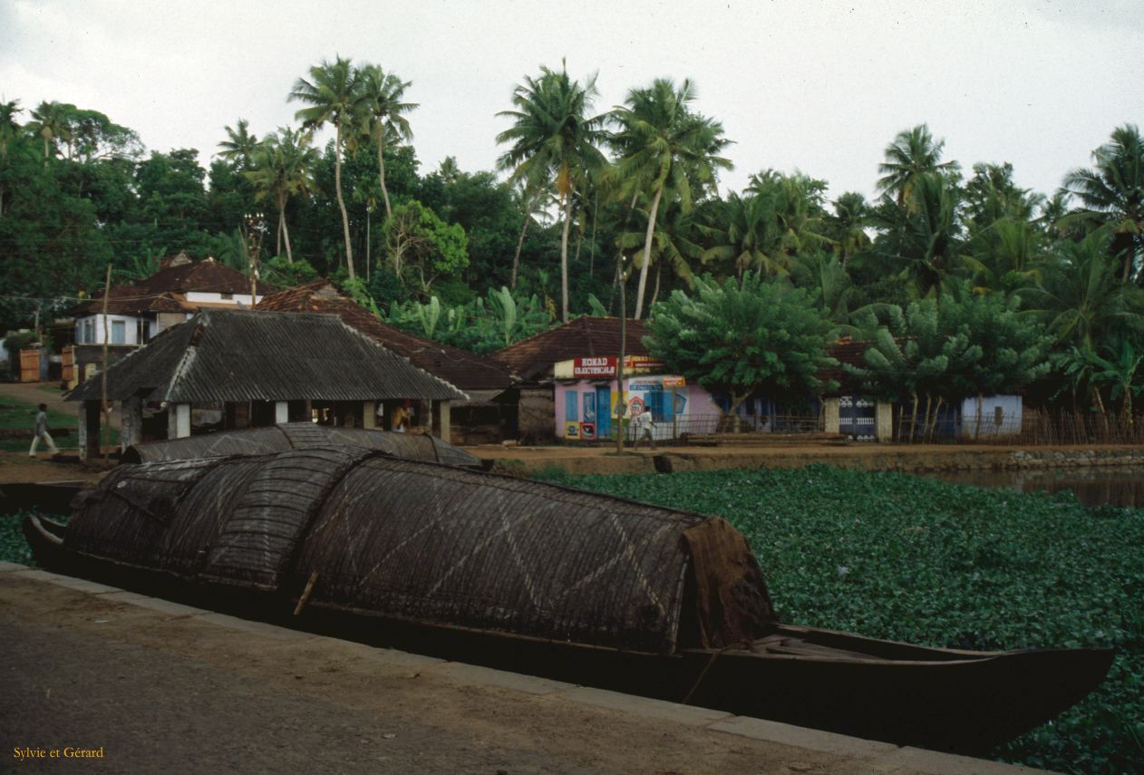 06  Quilon back waters Kerala Inde 1983-058