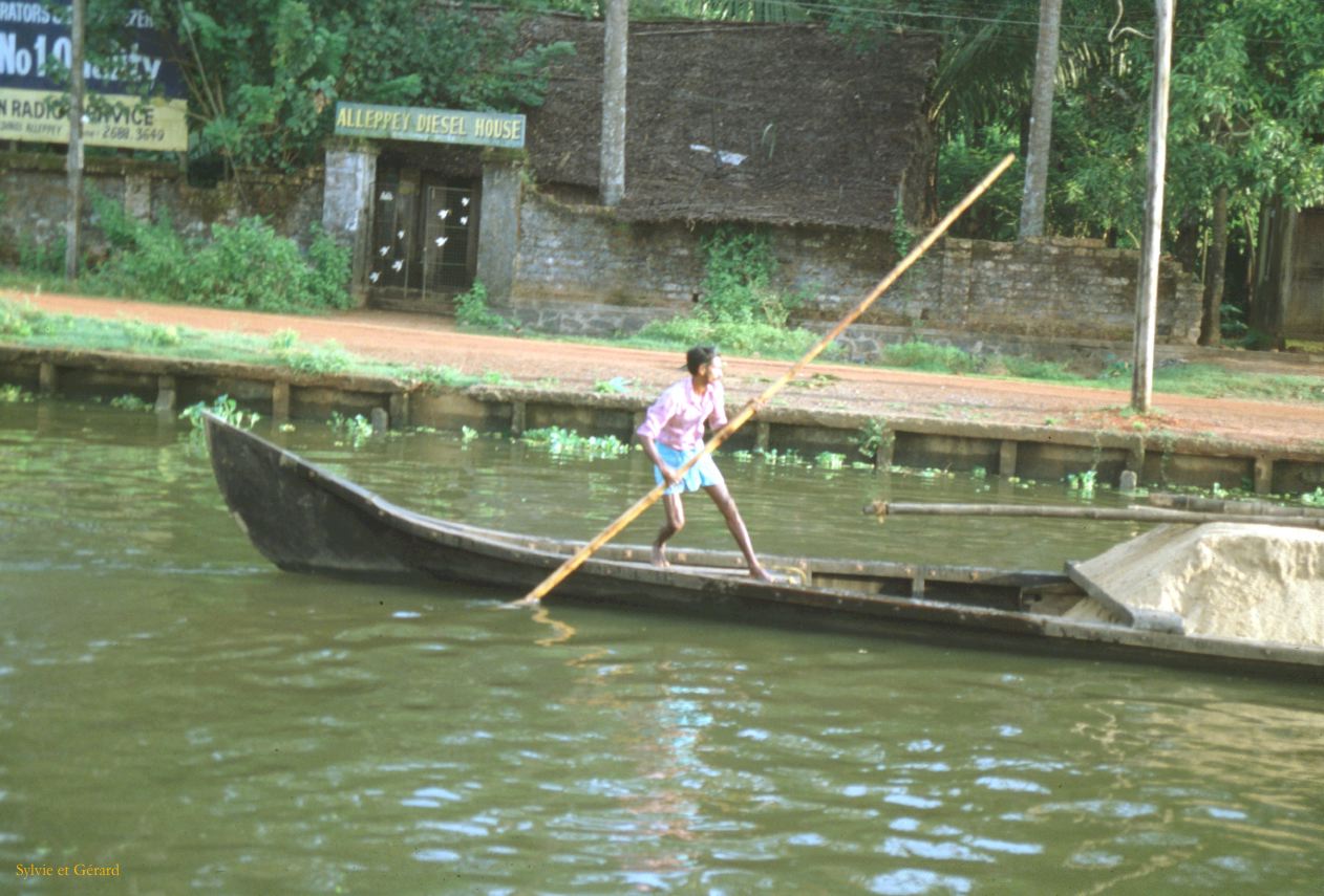 06  Quilon back waters Kerala Inde 1983-067