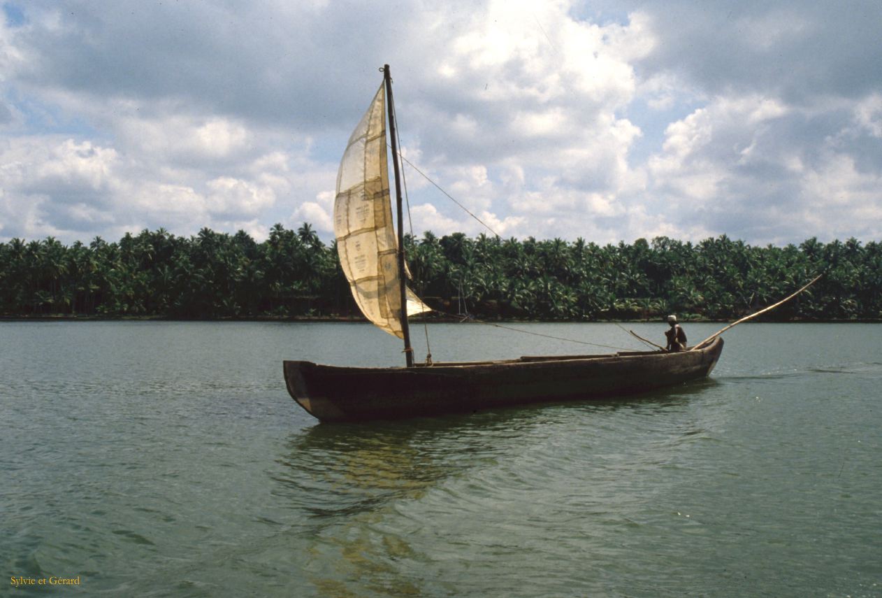 06  Quilon back waters Kerala Inde 1983-070