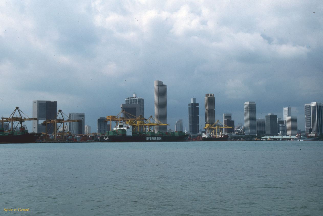 Java Bali 1989-227 Singapour vu du port