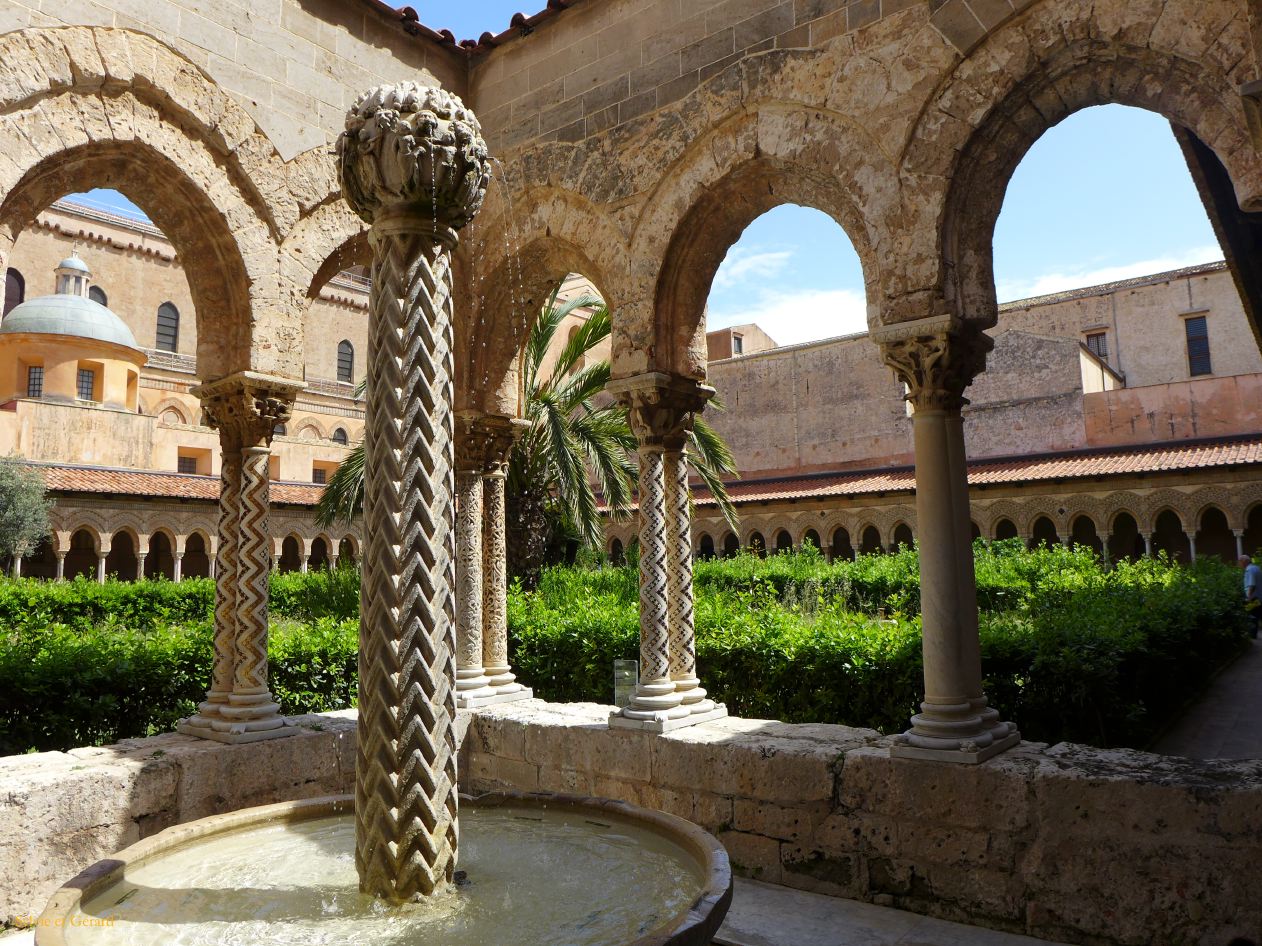 210 Montreale la cathédrale - le cloître fontaine P1450998