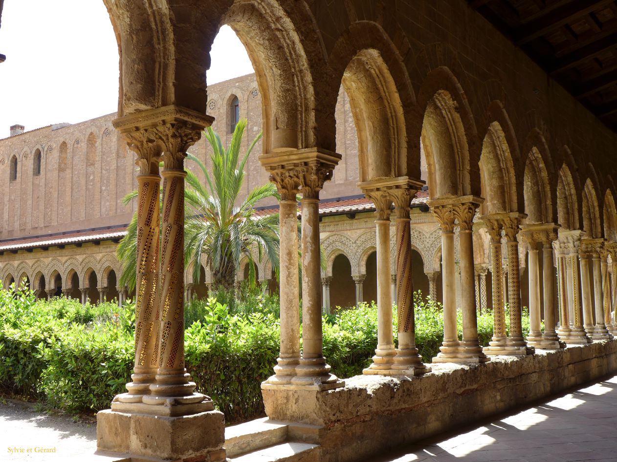 214 Montreale la cathédrale - le cloître P1460010