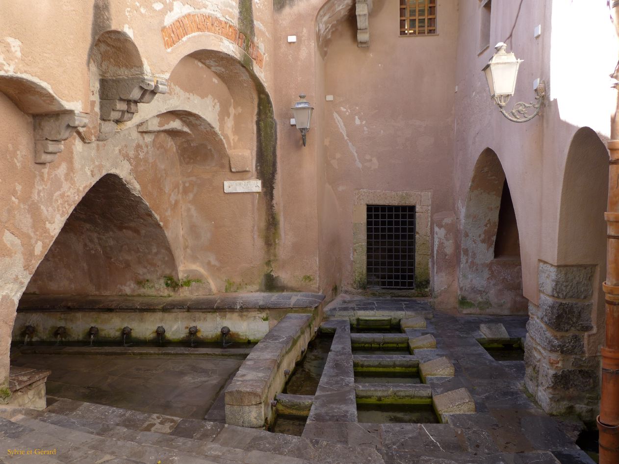 305 Cefalù le lavoir P1450660