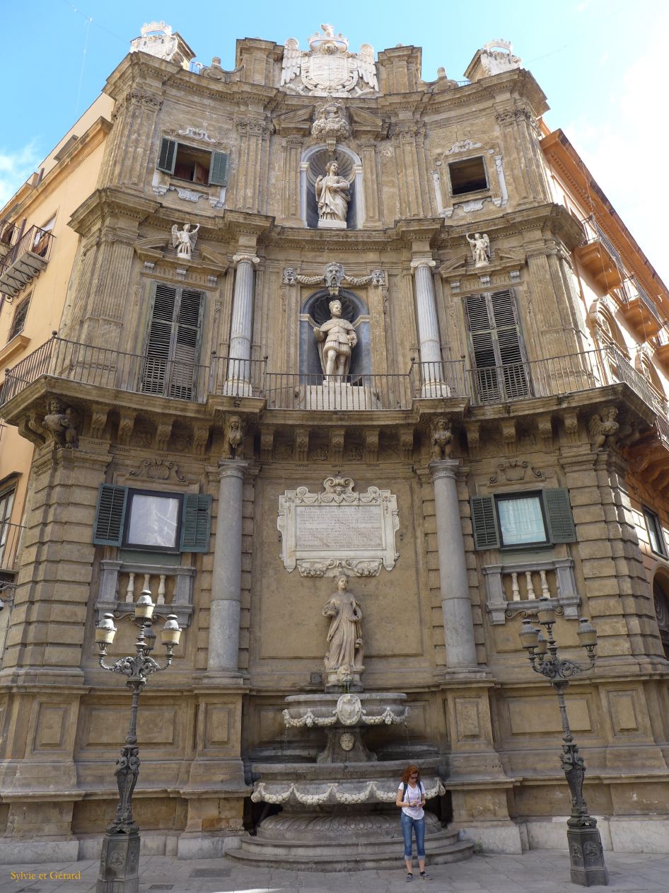 022 Palerme Quatro Canti P1450436