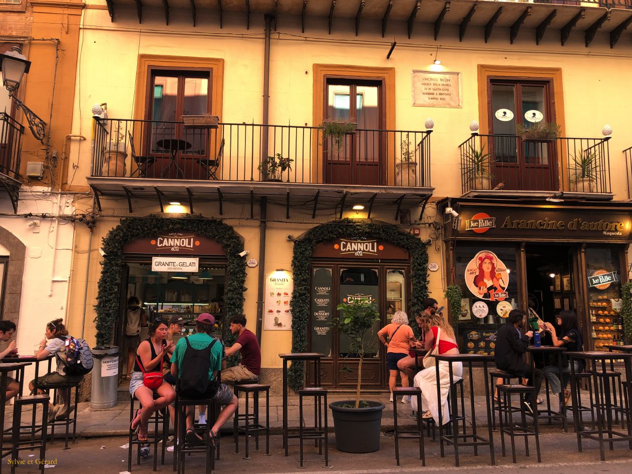 026 Palerme dans le centre historique IMG_2652