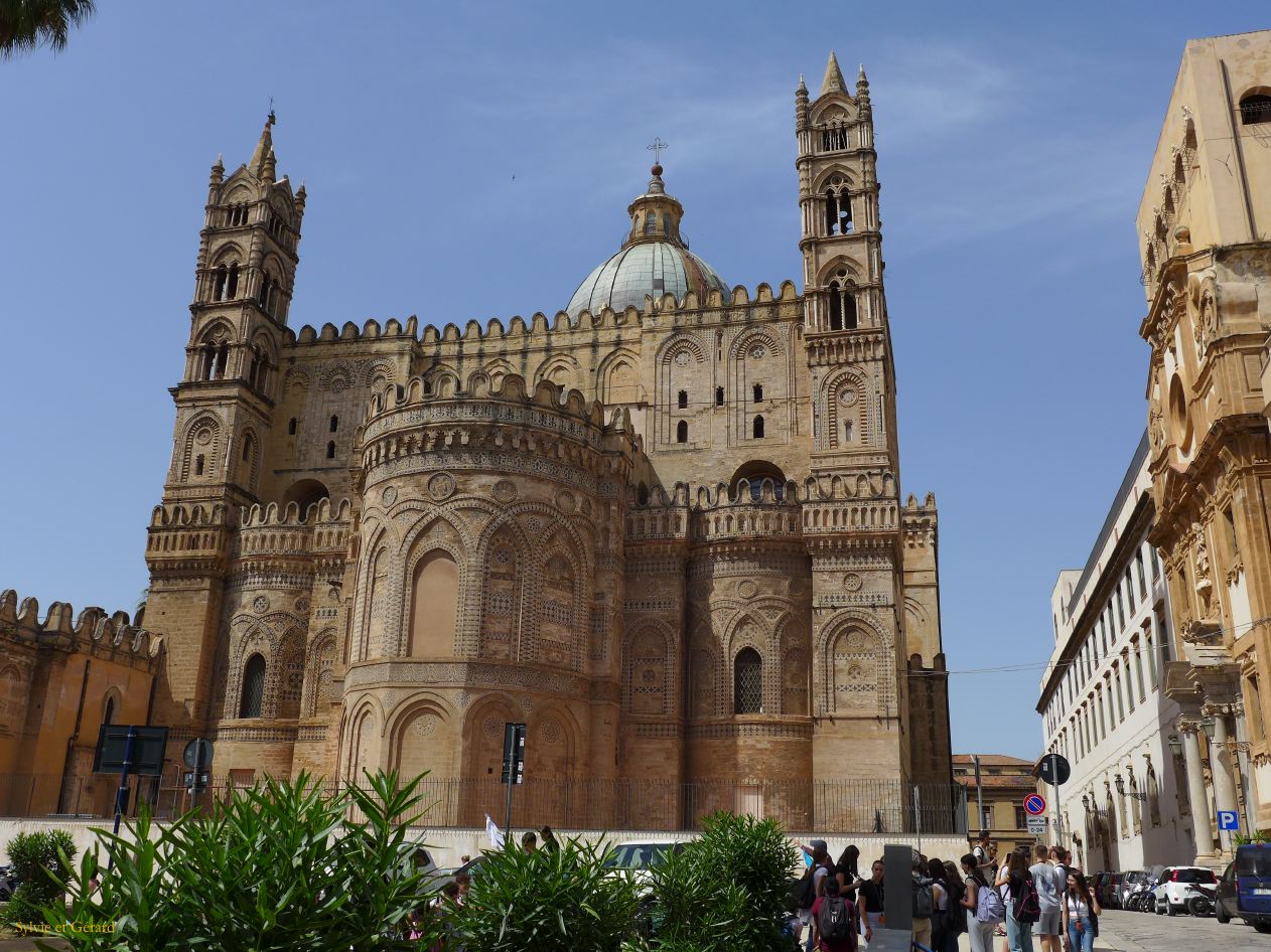 032 Palerme la cathédrale - de l'extérieur  P1450851