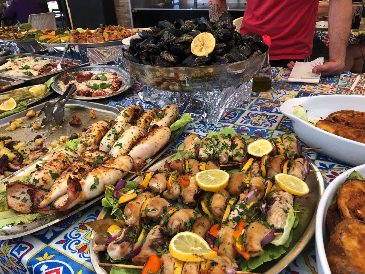 043 Palerme le quartier du marché Ballaro - le marché IMG_2633  