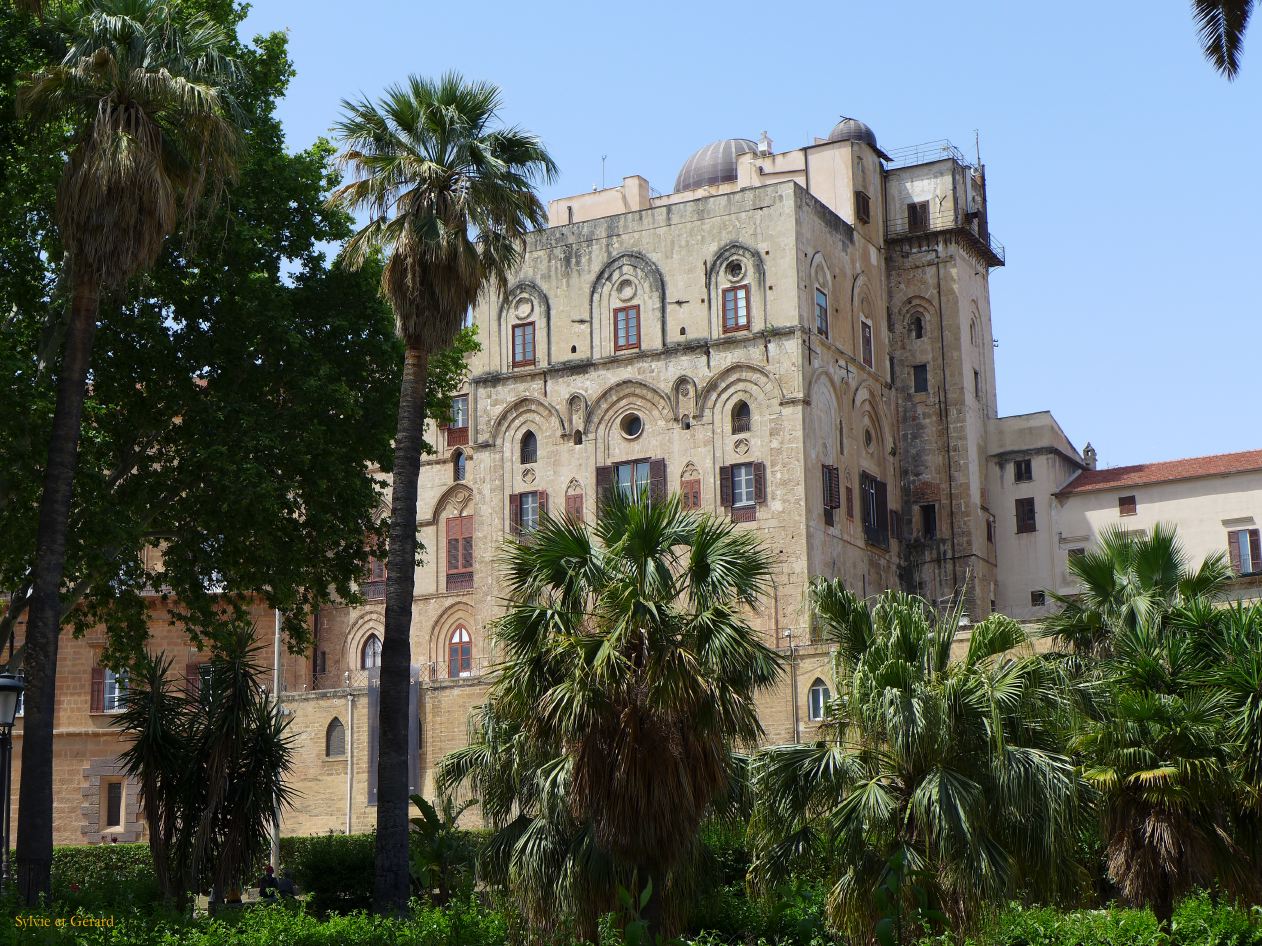 052 Palerme Palais des Rois Normands - l'extérieur  P1450854