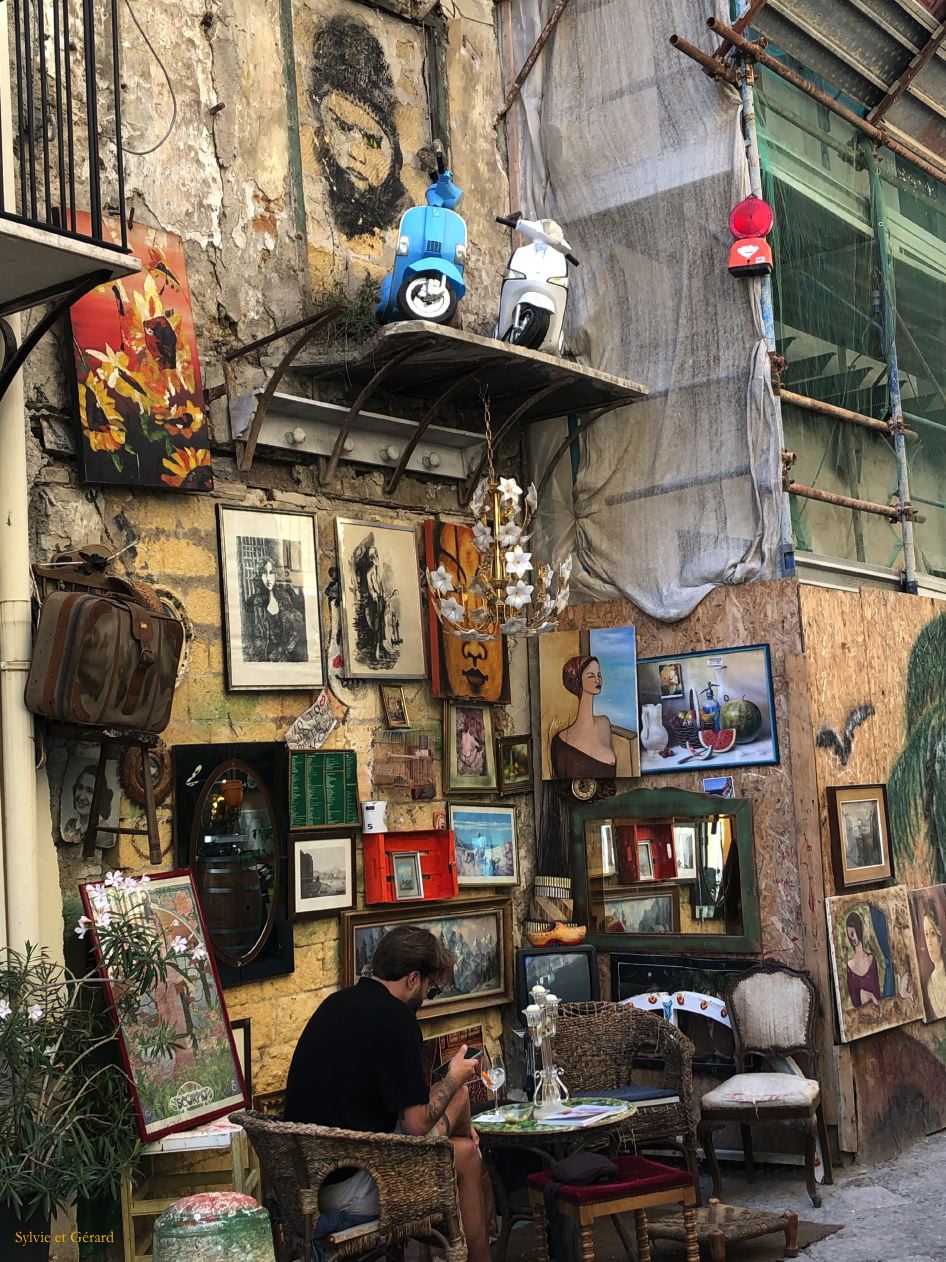 082 Palerme le quartier du Port IMG_2848