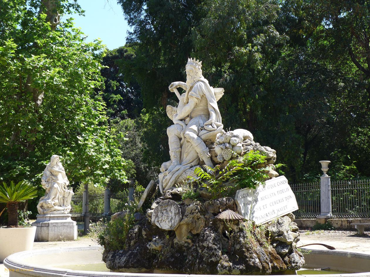 094 Palerme villa Guillia - le Génie de Palerme P1450774