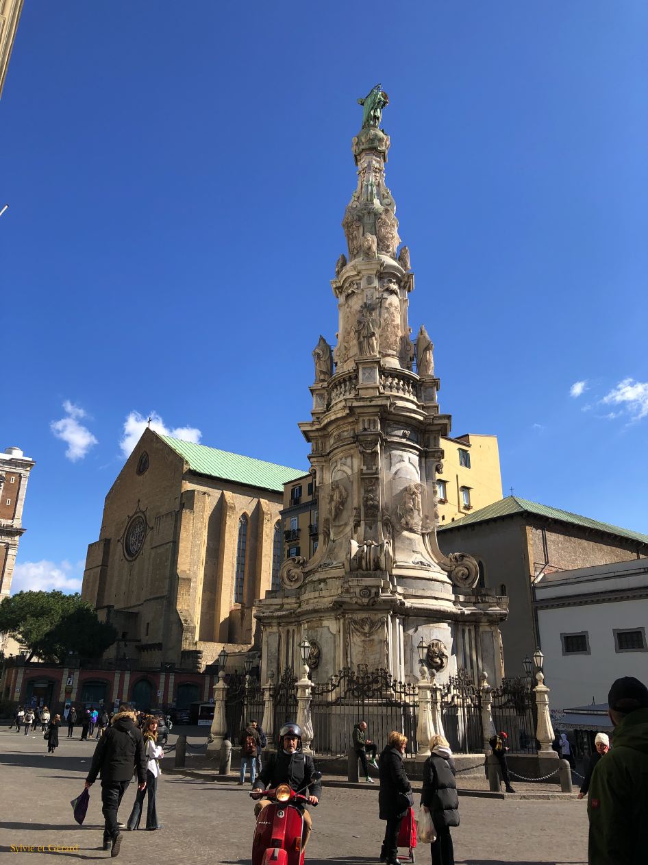 079 chiesa di Gesu e la piazza IMG_6376