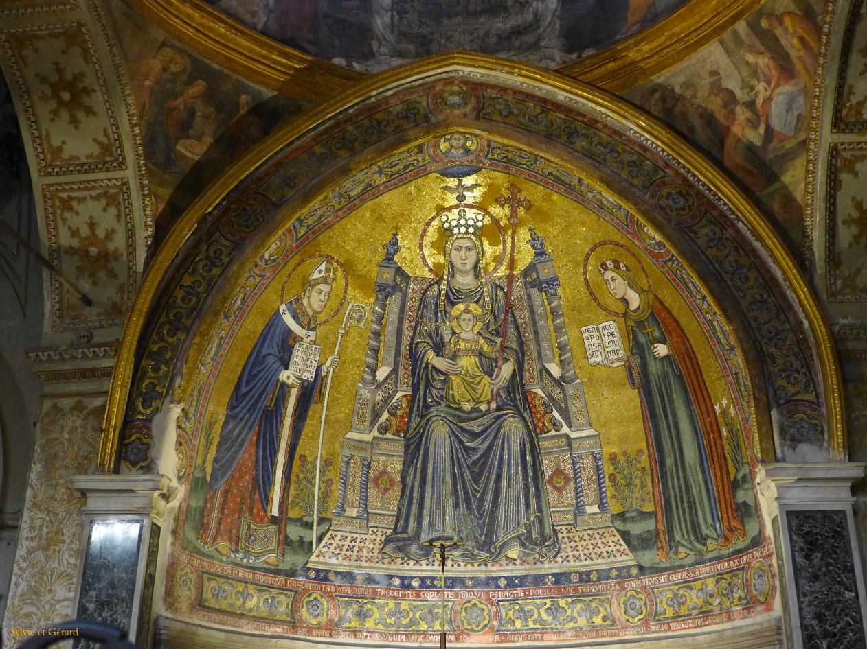 091 Duomo basilica di santa Restituta construite par Constantin au IVe chapelle ND du Principe P1360540