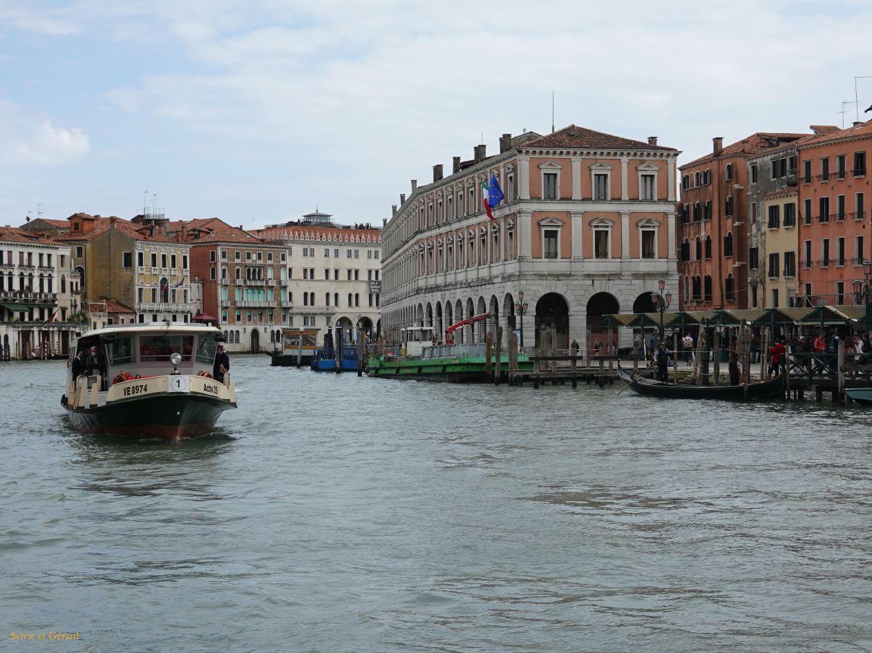 110 Canal Grande autour du Rialto 30 mai DSC06732