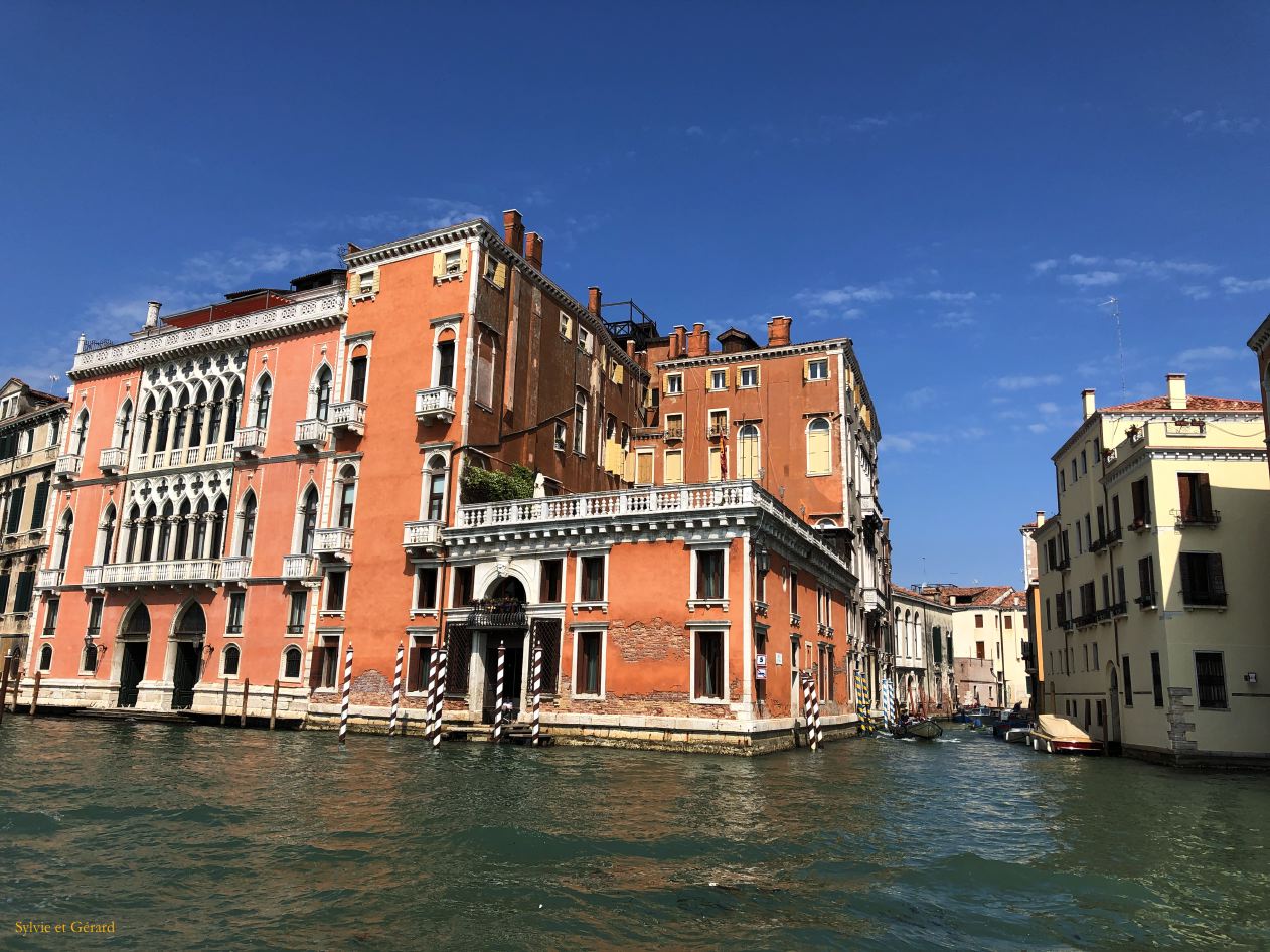 117 Canal Grande du Rialto à San Marco palais Pisani-Moretta IMG_1296