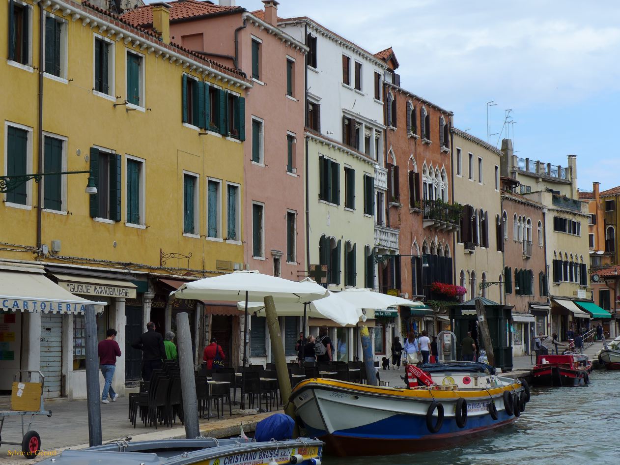 221 Cannaregio Tre Archi P1320146