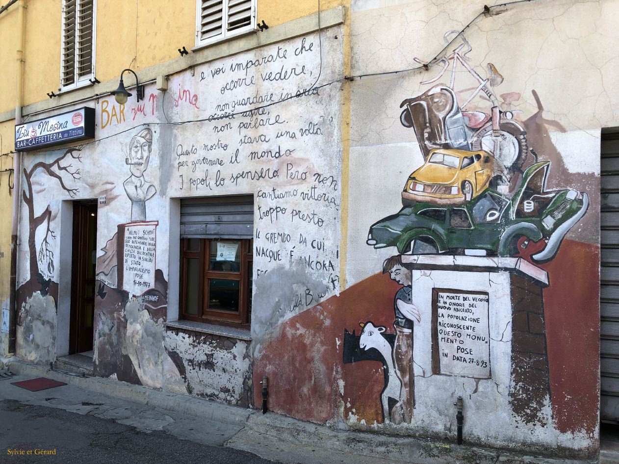 10 Orgosolo les murales IMG_5811