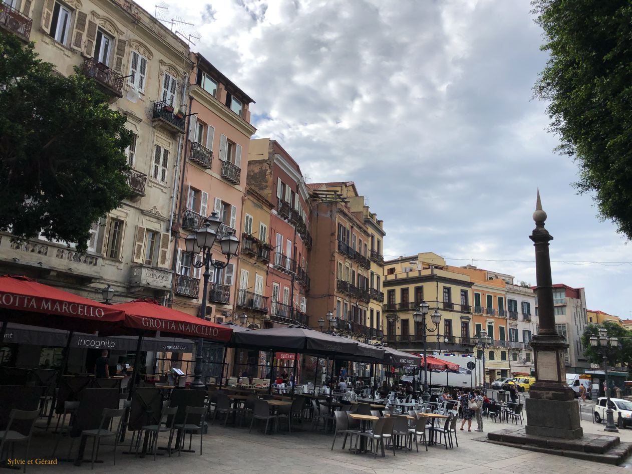 13 Cagliari 8 quartier Castello piazza Yenne et alentours  IMG_6145